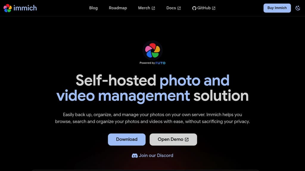 Screenshot of Immich website